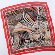 Pequeña seda roja atractiva salvaje de la raya del corbatas personalizadas